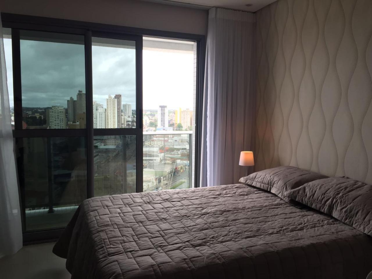 Estudio moderno com linda vista para a Serra Curitiba Exterior foto