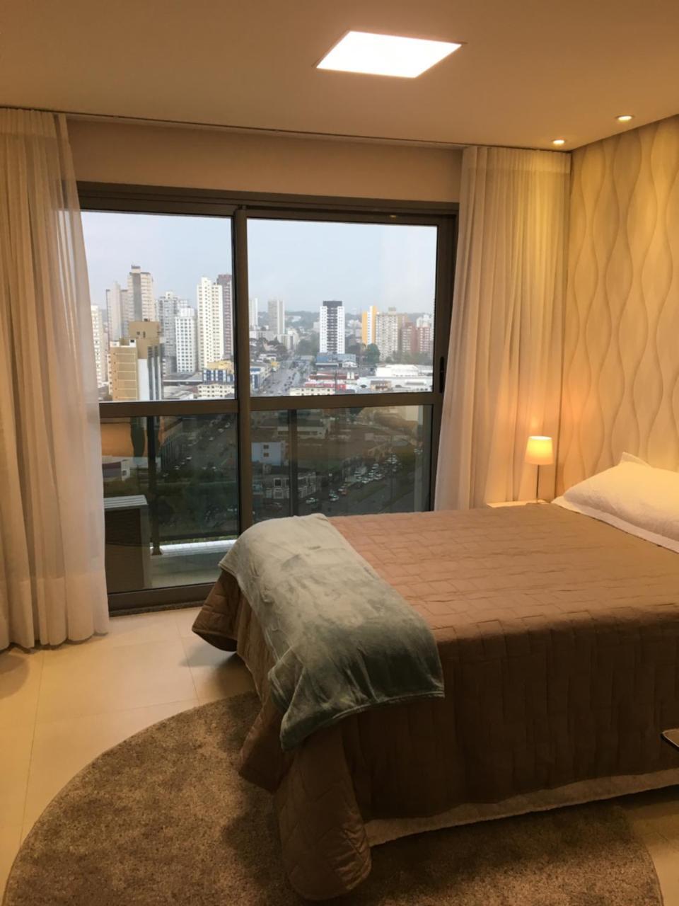 Estudio moderno com linda vista para a Serra Curitiba Exterior foto